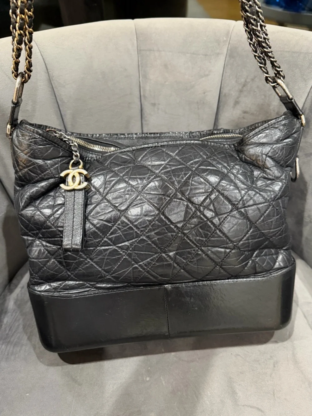 CHANEL Aged Calfskin Quilted Large Gabrielle Hobo Bag Black - Picture 2 of 16
